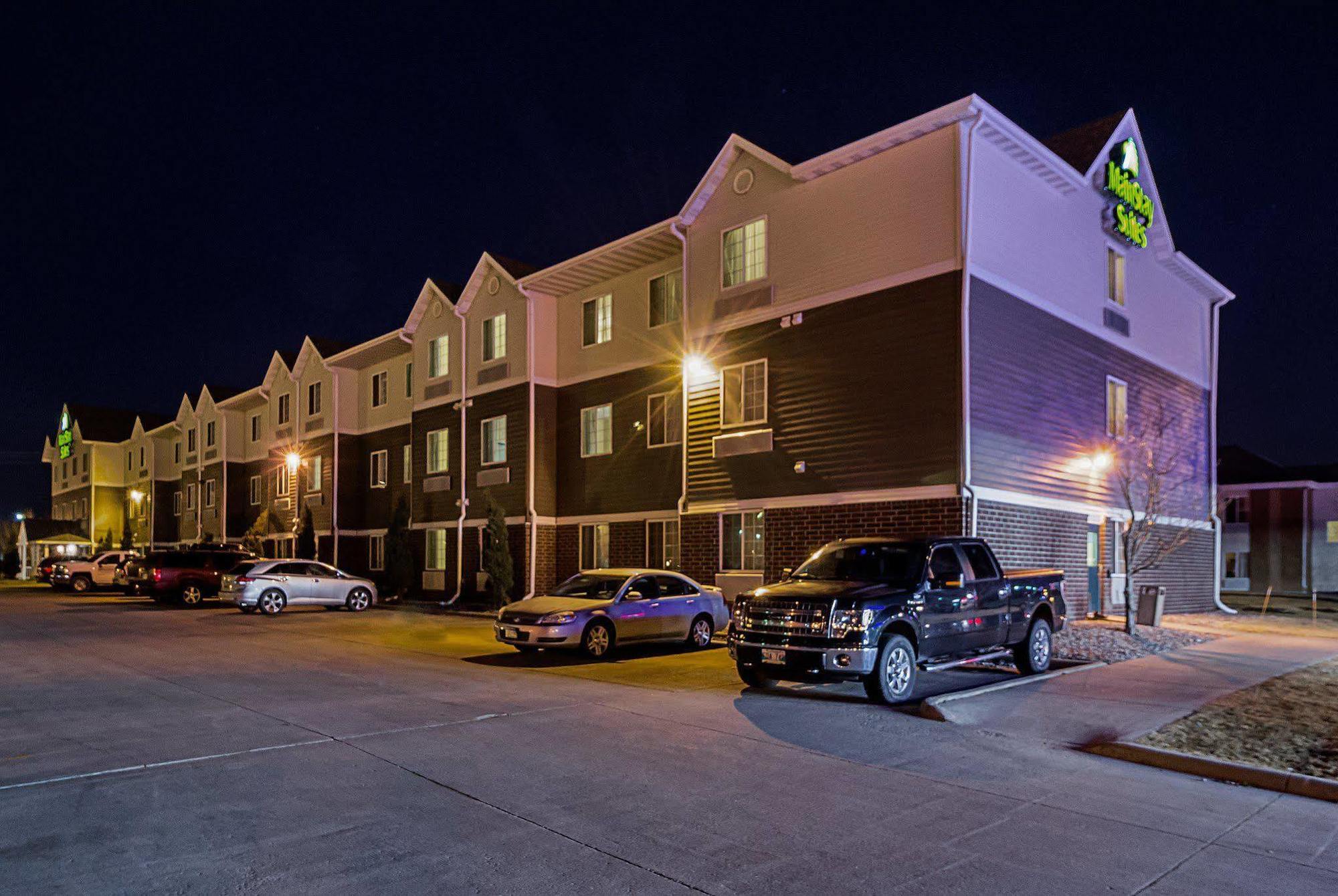 Mainstay Suites Fargo - I-94 Medical Center Exterior foto